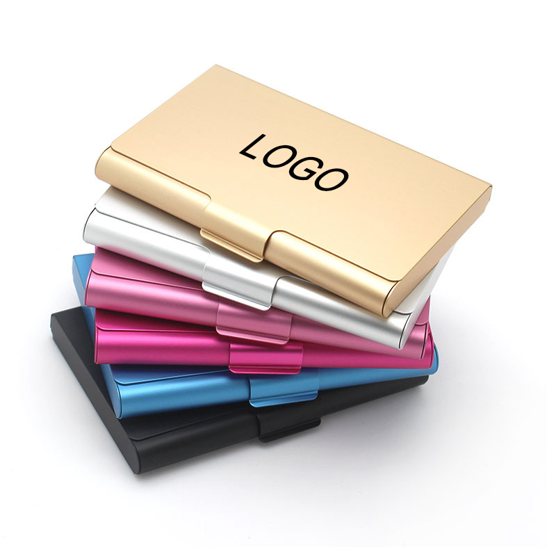 The credit card holder made of premium Aluminum alloy metal material